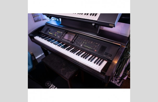 Used Yamaha CVP307 Satin Rosewood Digital Piano Complete Package (SN:GBRCLZ01012) - Image 4